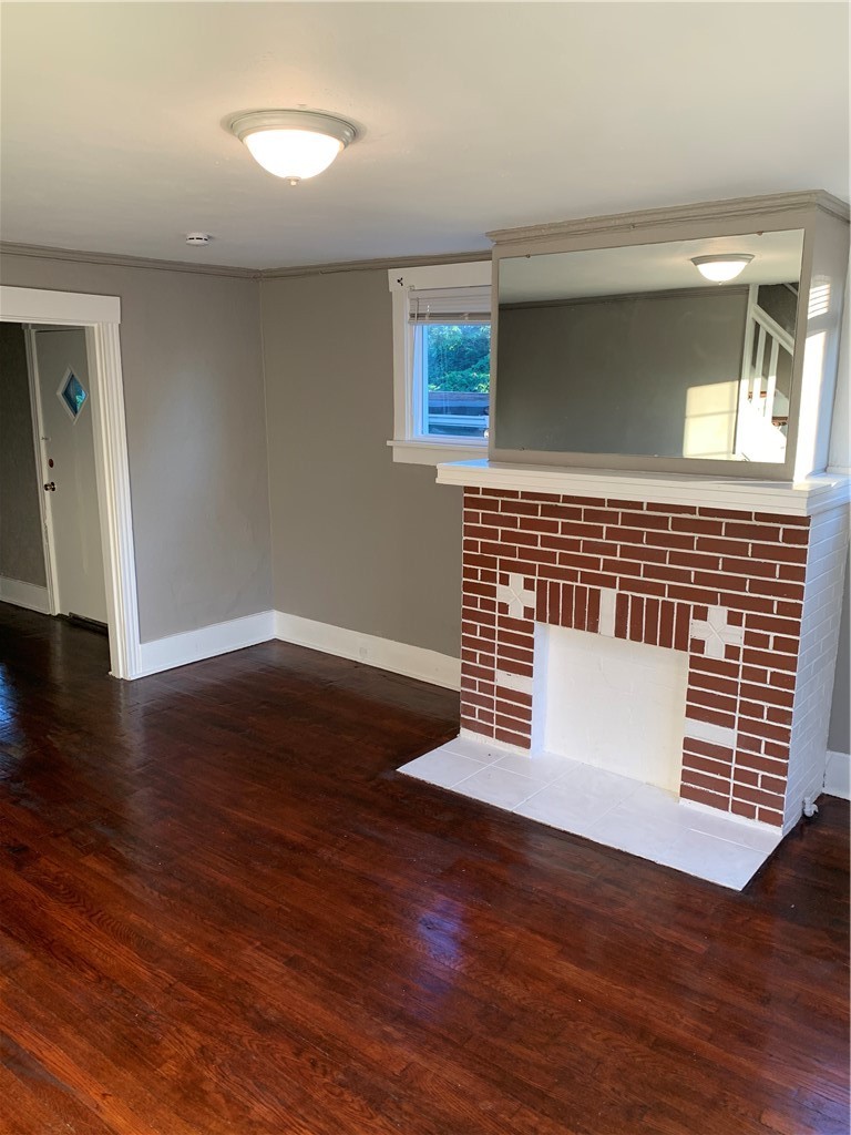 160 Hazelwood Ave – photo 4