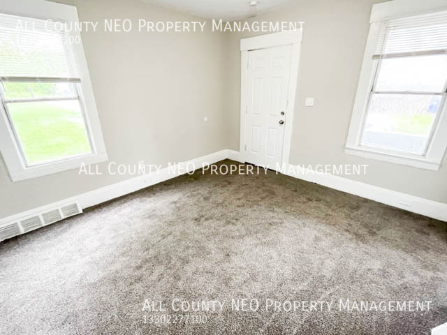6518 Rogers Ave – photo 4
