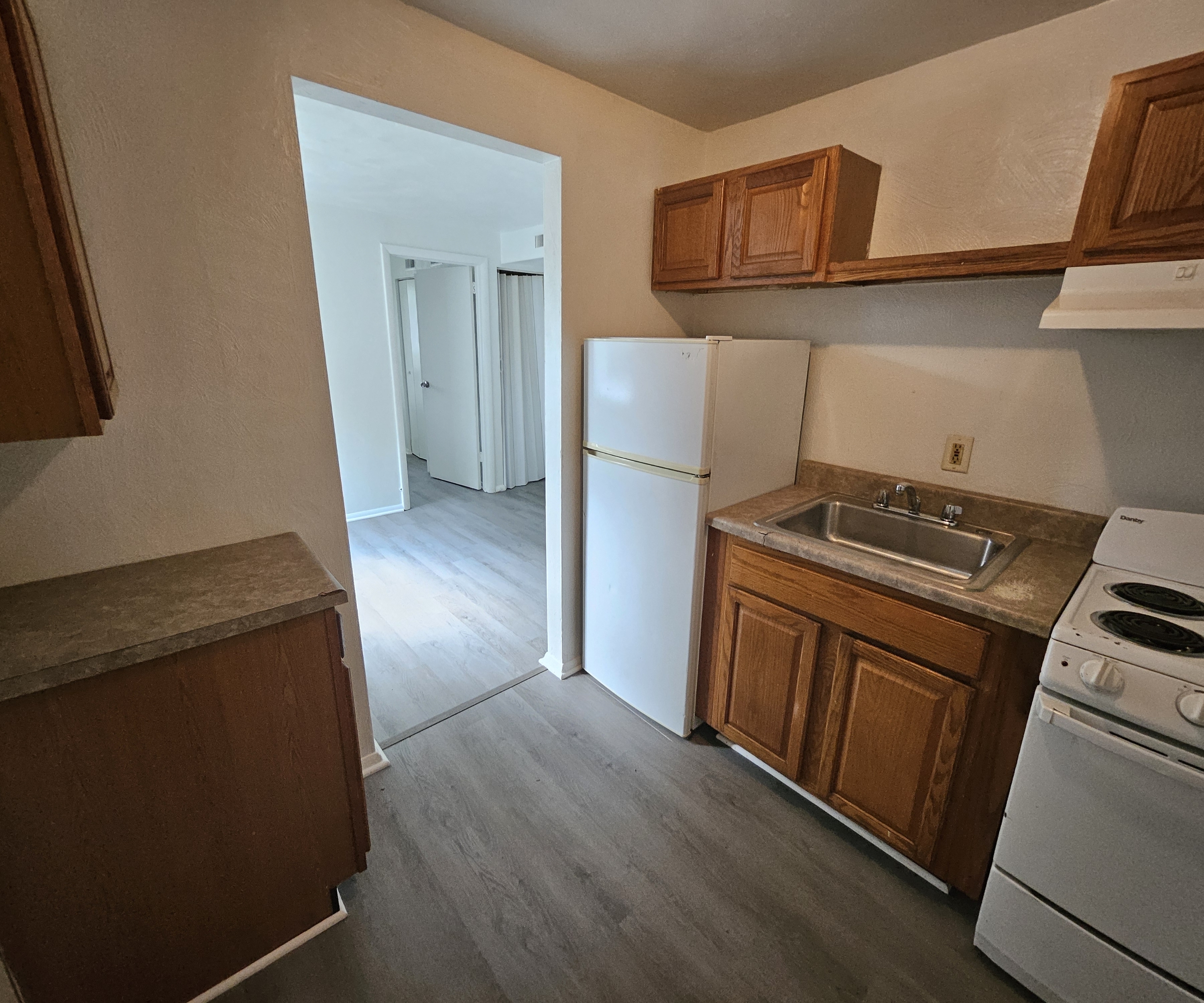 1023 Wallace Ave unit # 4 – photo 1