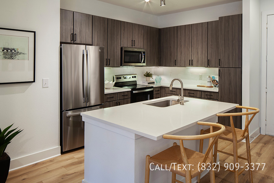 1099 Yale St – photo 1