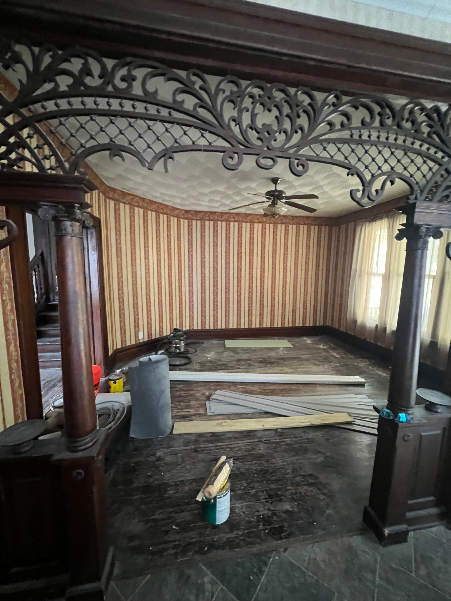 352 E Mulberry St – photo 4