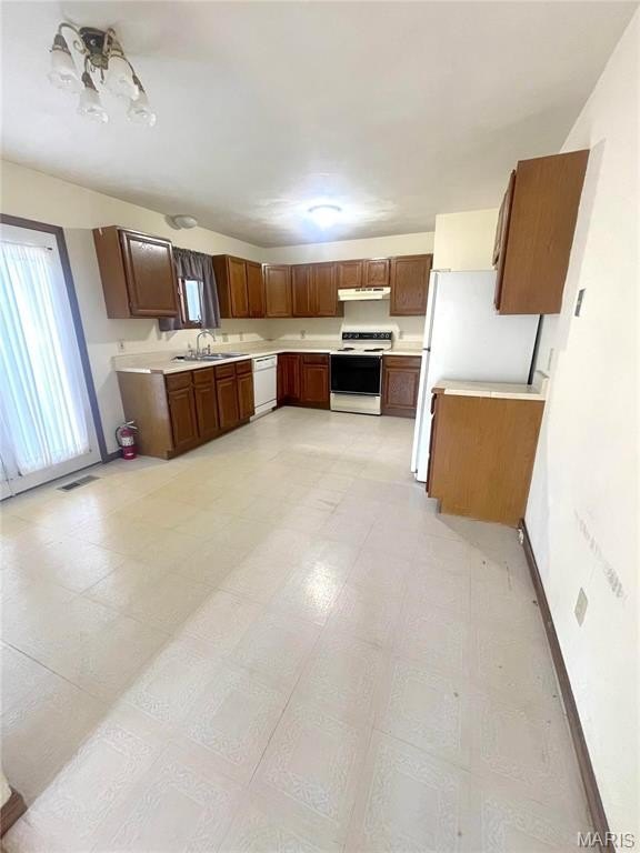 301 Brian Dr – photo 5
