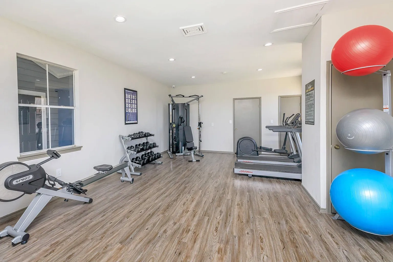 Contigo Apartments – photo 4