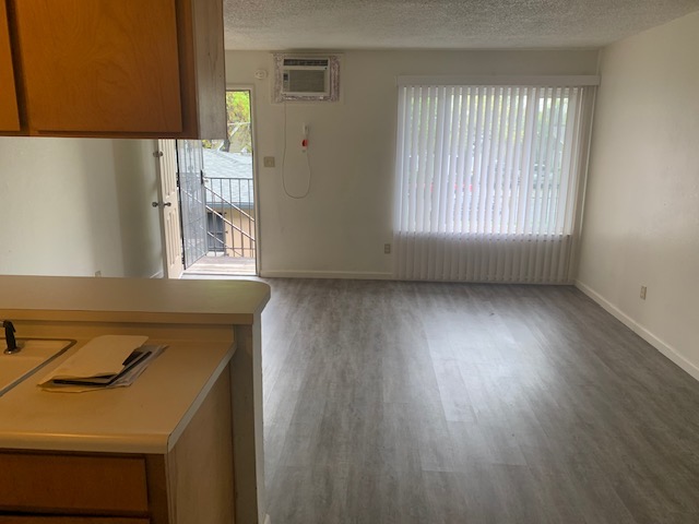611 N Edison St unit 2 – photo 2