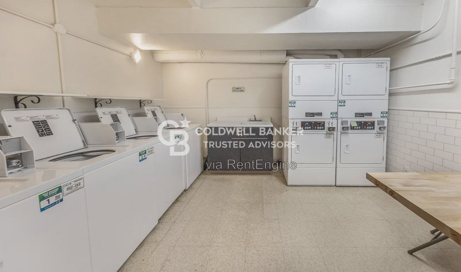 2601 York Ave unit 302 – photo 4