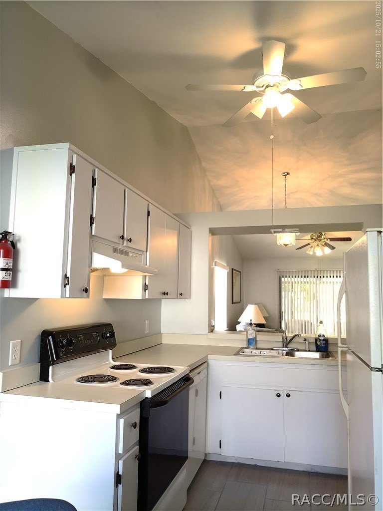 1871 Arrowwood Ln – photo 5