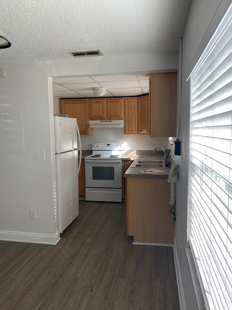 5648 Townhouse Dr – photo 3
