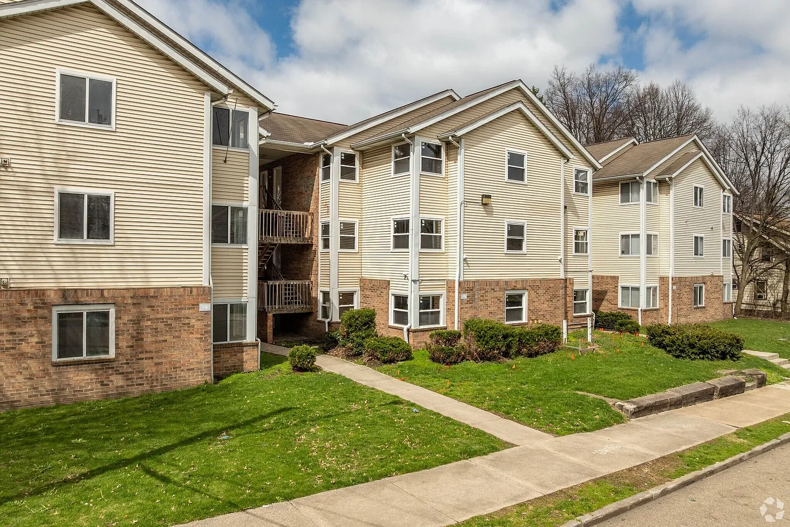 University Commons Apartments – photo 3