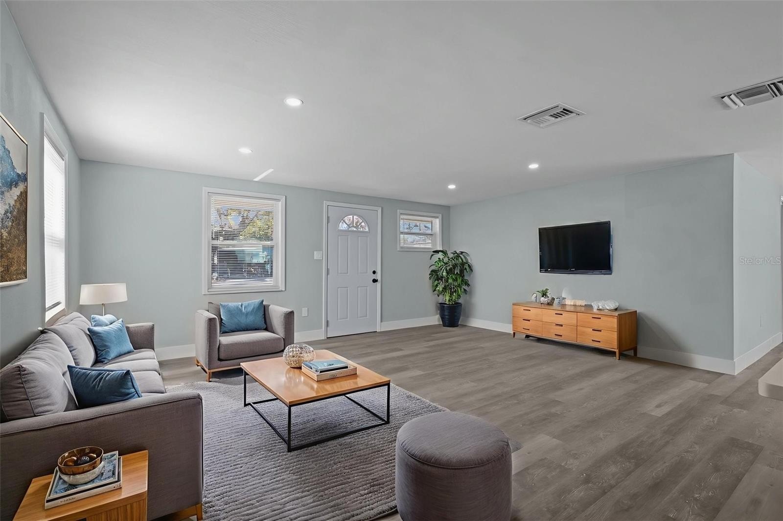 1682 Wilmar Ave – photo 4