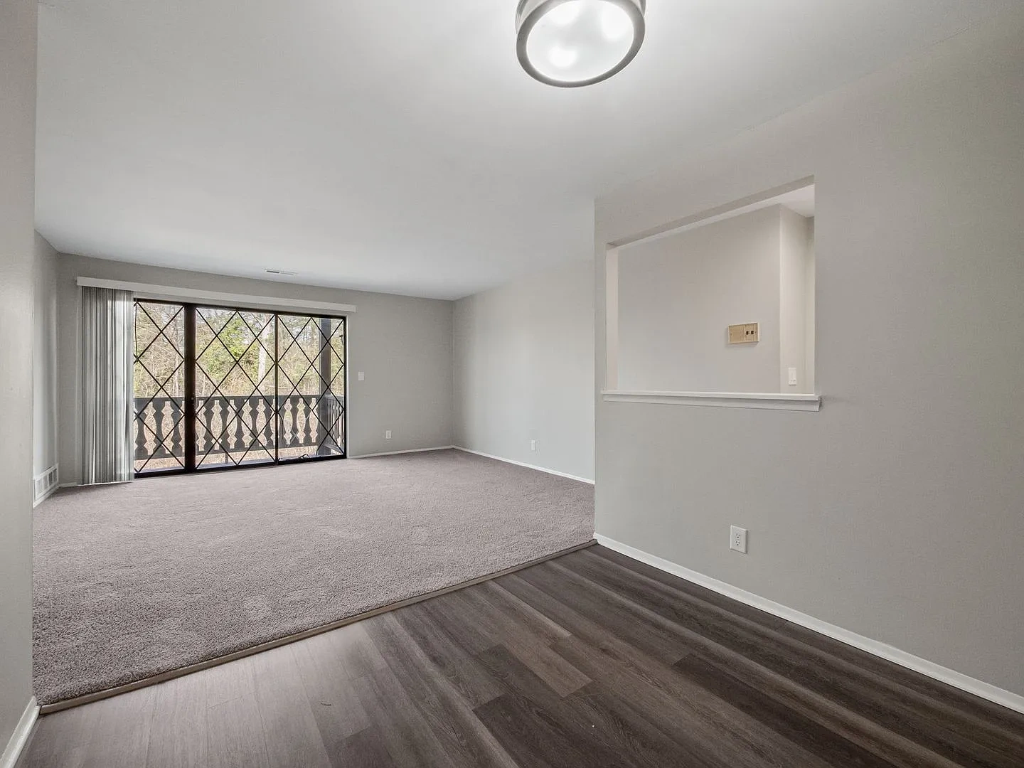 Chalet Villa Lakefront Community – photo 1