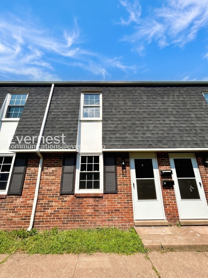 503 N 30th St unit Apartment C – photo 1
