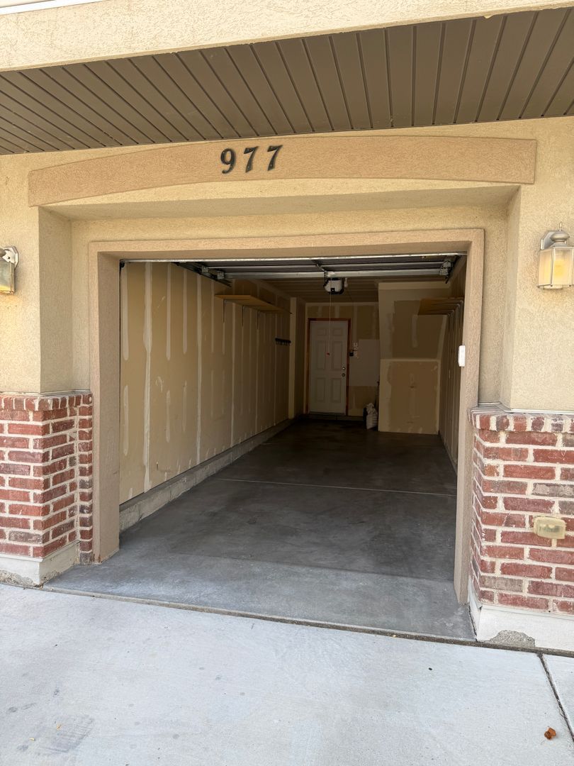 977 Chelsea Ln – photo 3