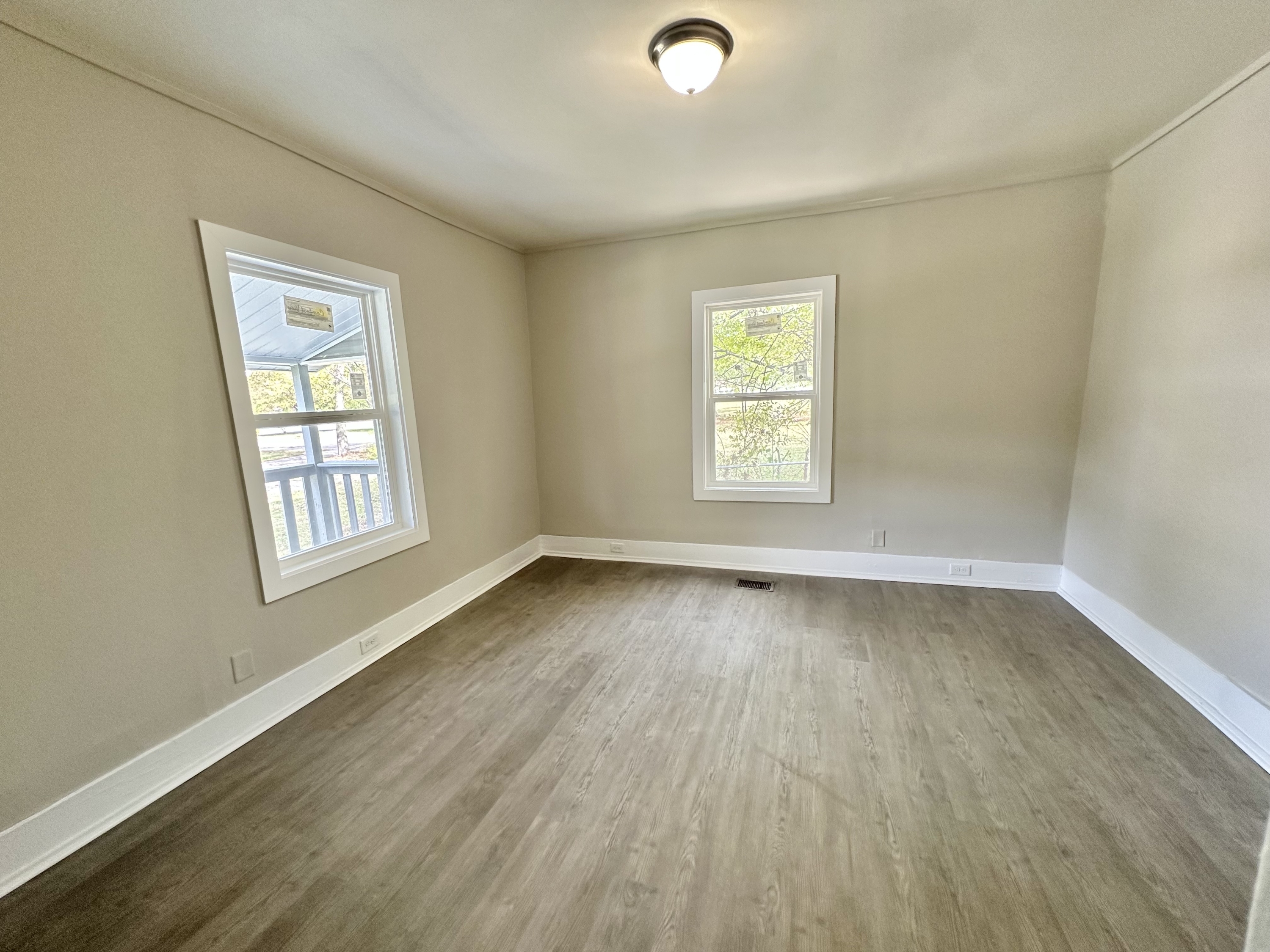 719 Washington Ave SW – photo 4