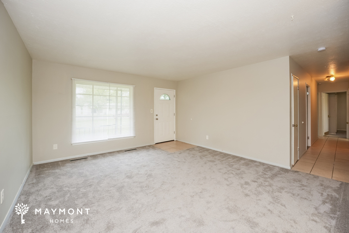 25120 Sandhurst Rd – photo 3