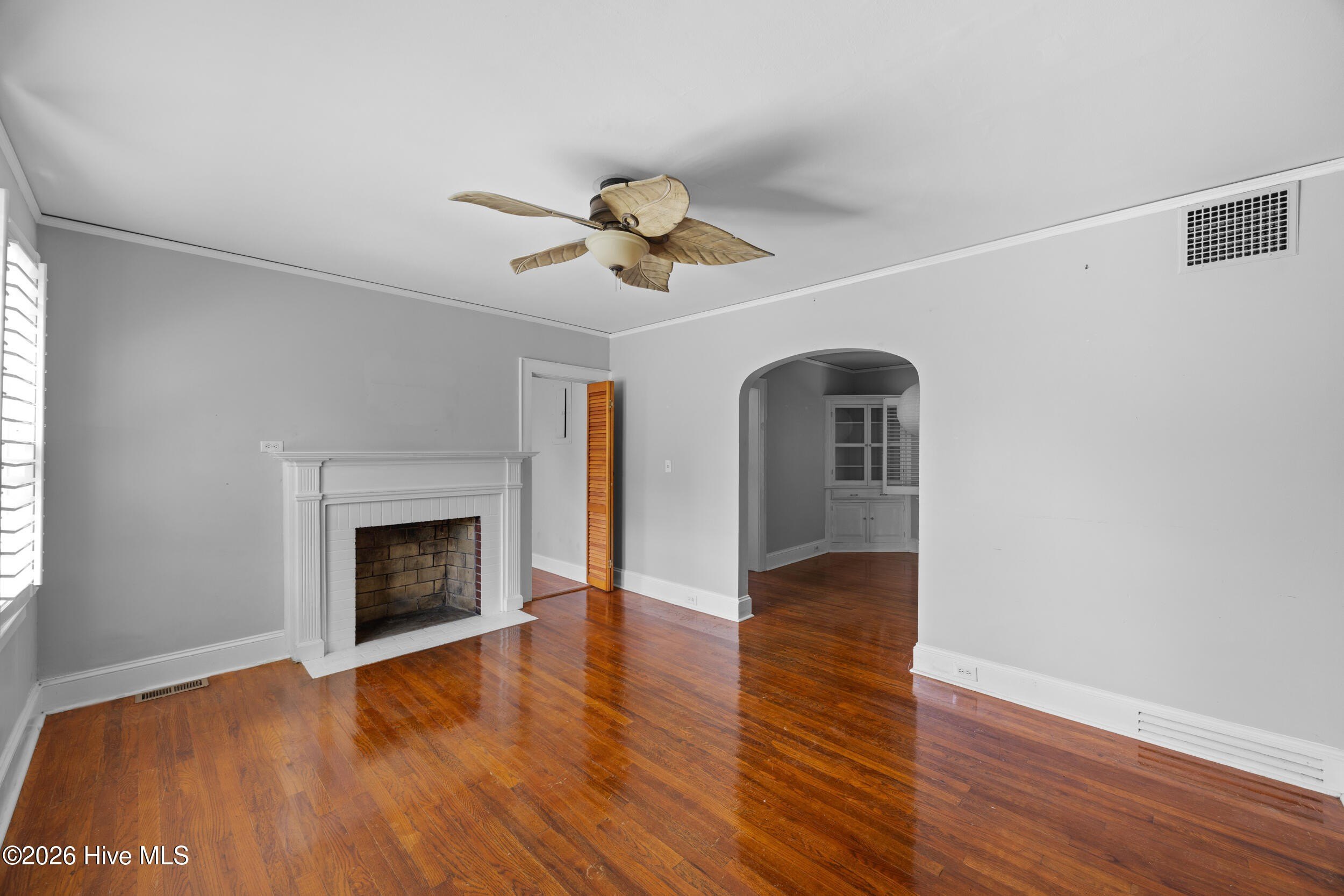 2137 Jackson St – photo 5