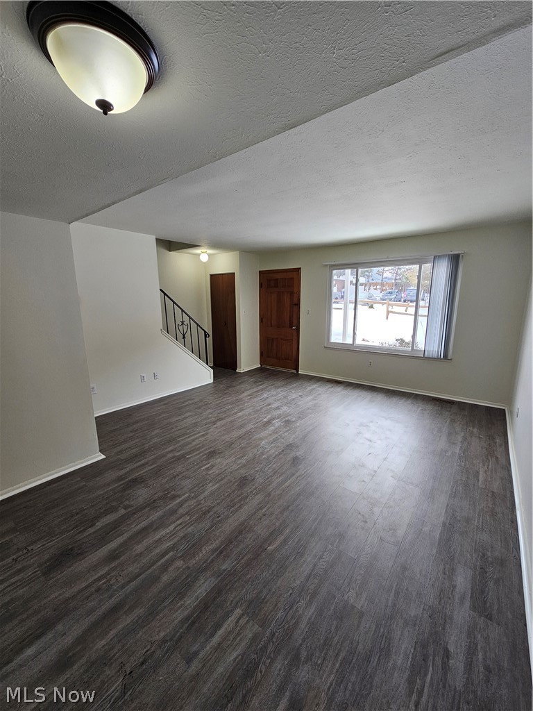 111 E Sprague Rd – photo 3