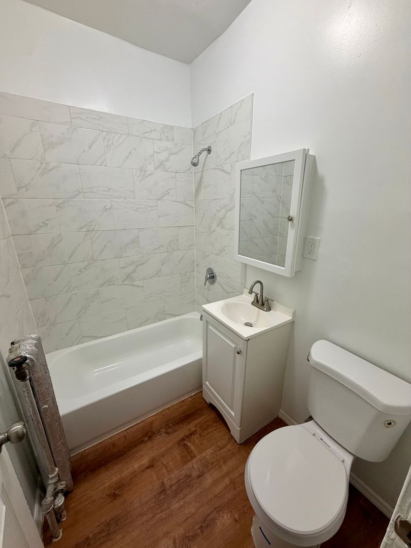 11 Ampere Plaza unit 11- 04 – photo 2