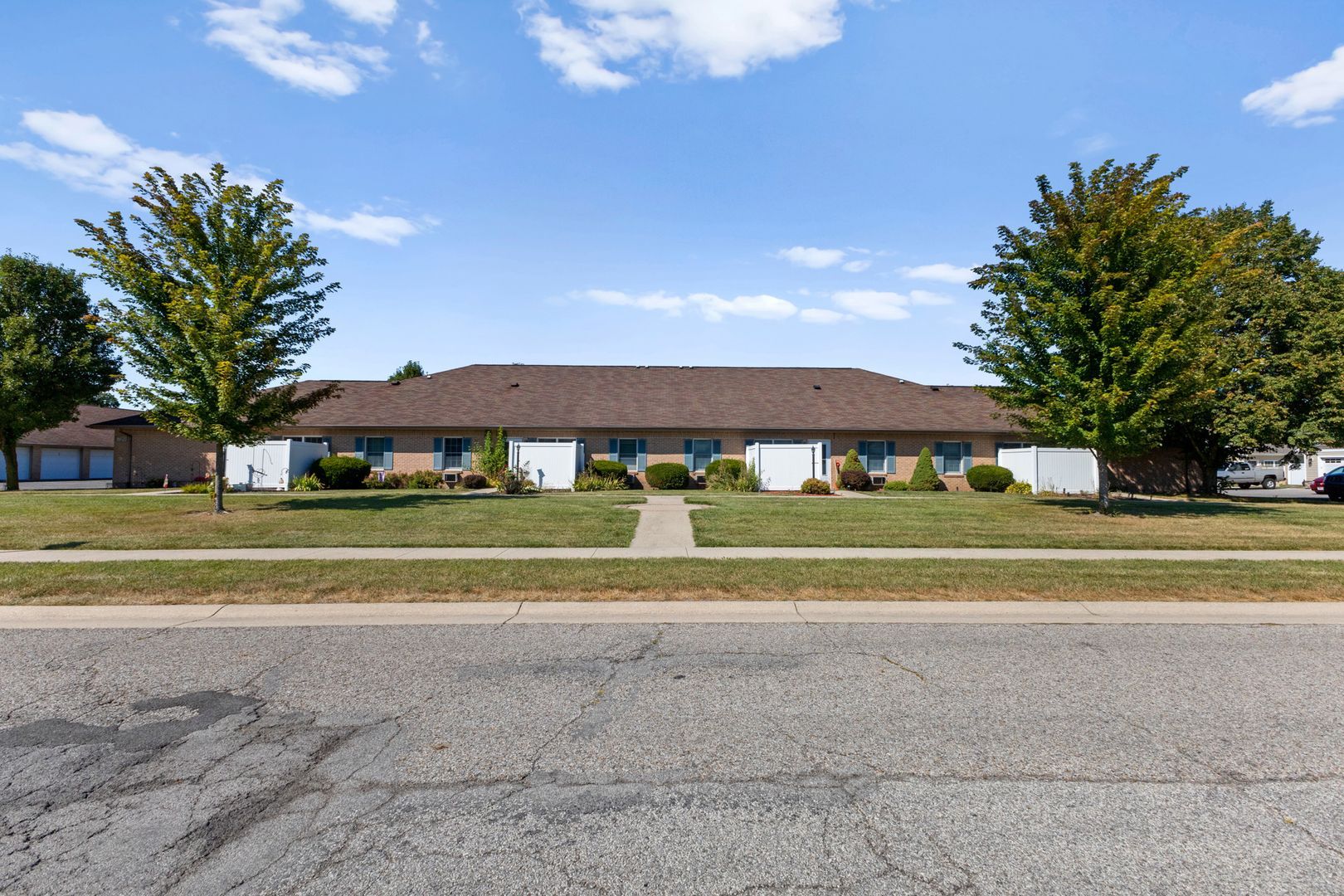 780 Trail Dr unit TWV03 – photo 2