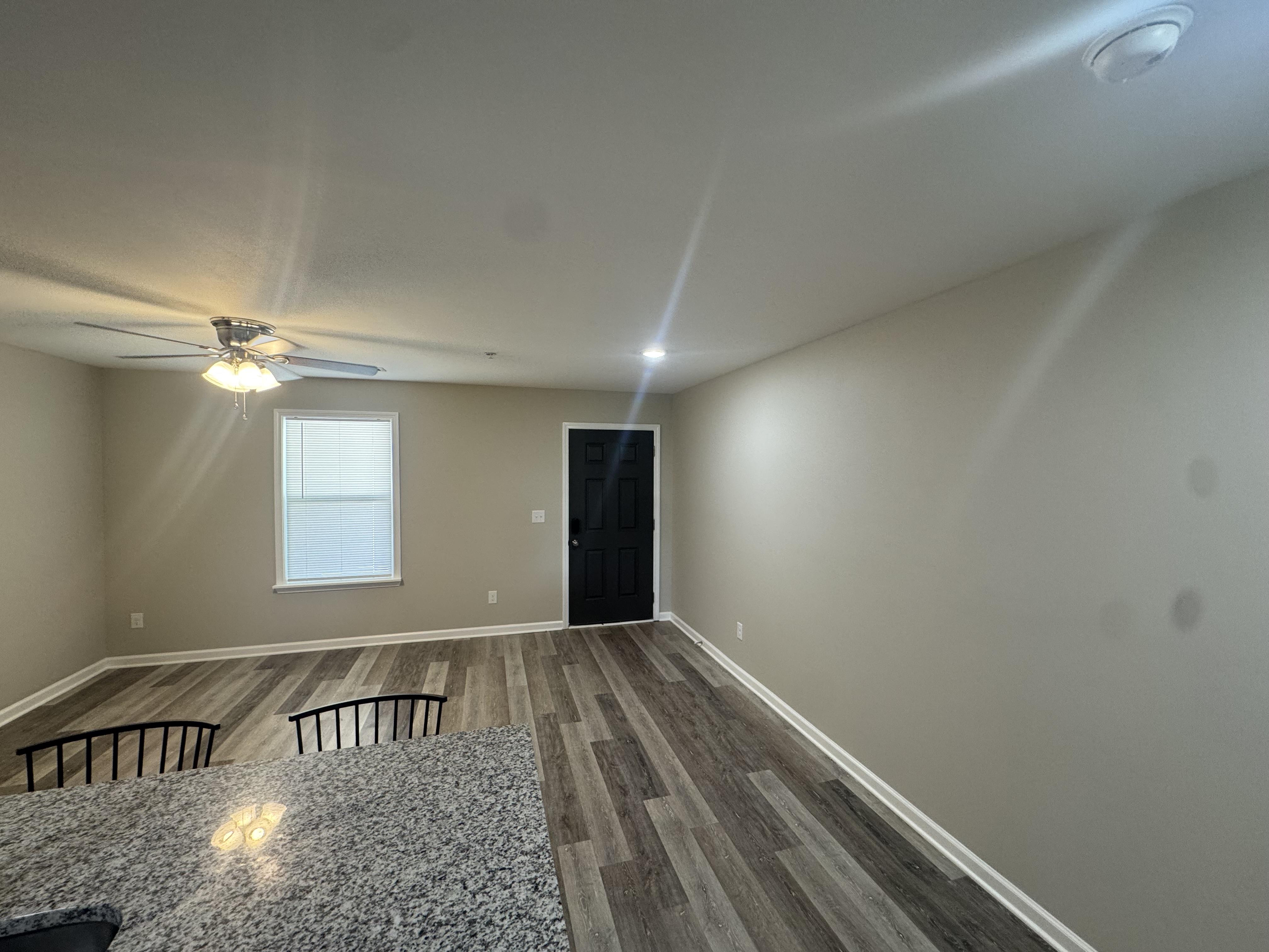 121 Jefferson Ave W unit 4 – photo 1
