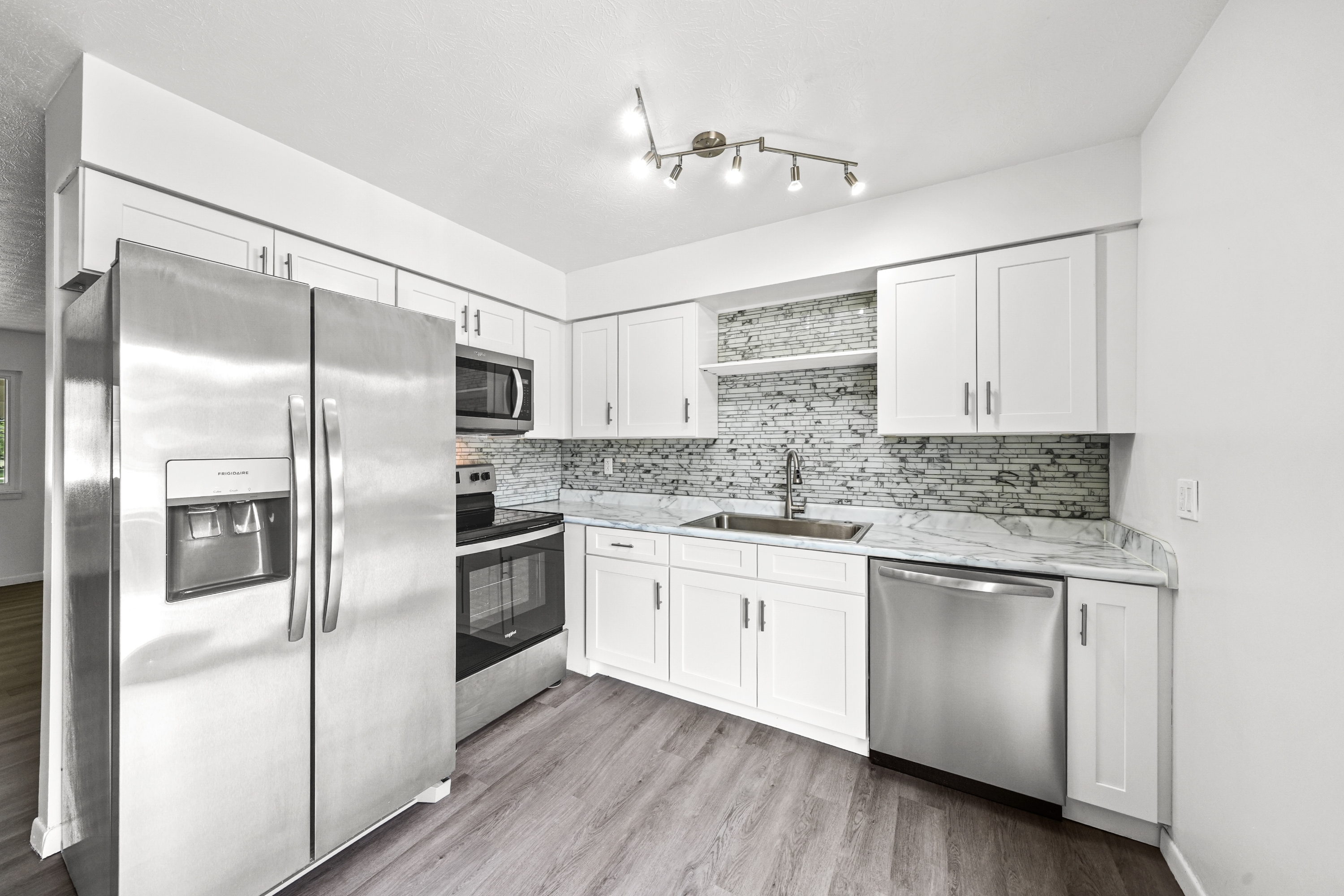 4707 Fishcreek Rd unit 4 – photo 2