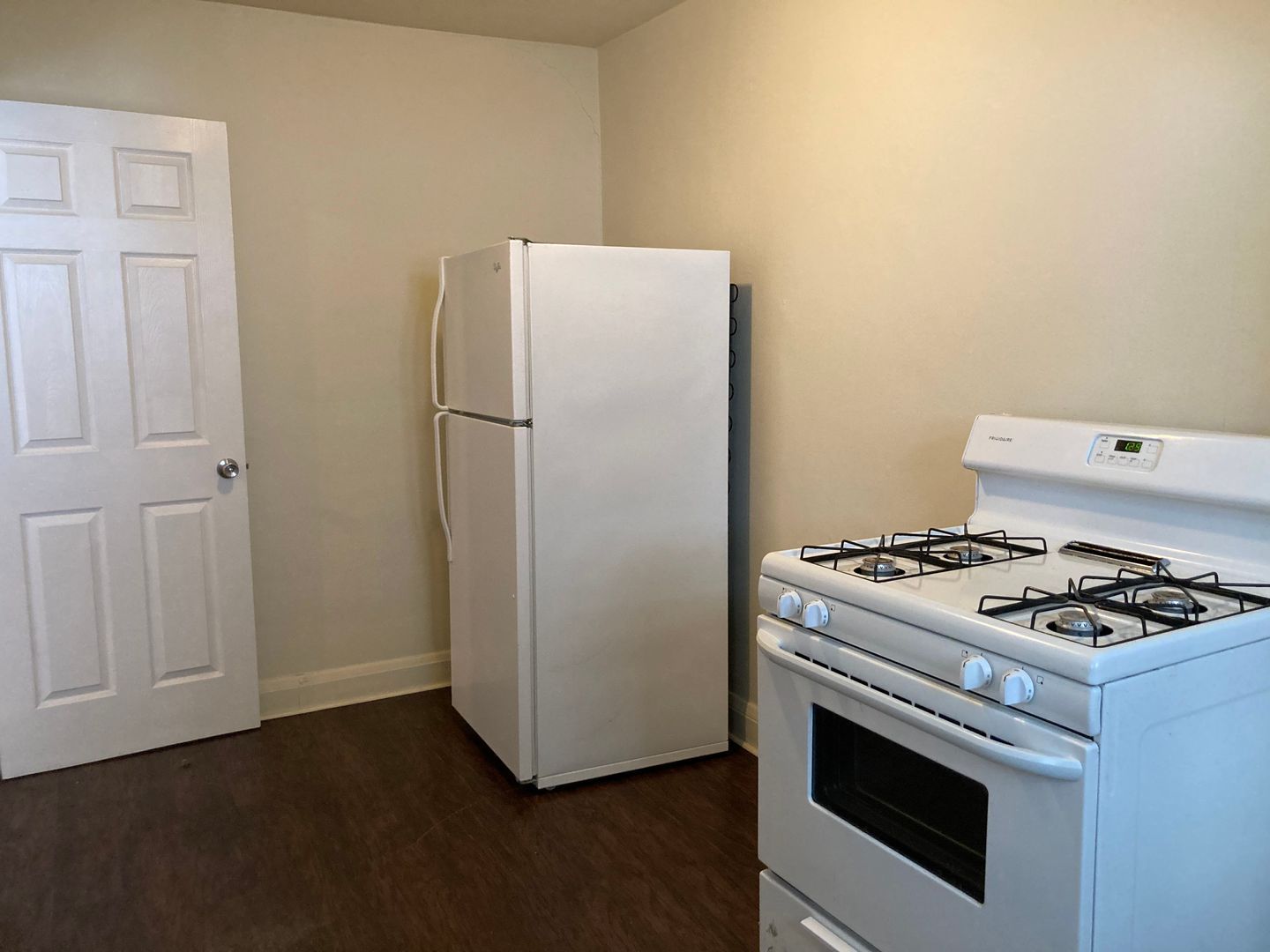7338 Whipple St unit 7338 Whipple Street - Apt 10 – photo 3