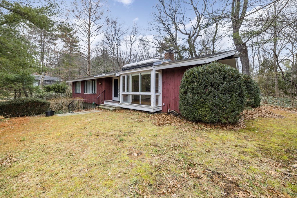 9 Peacock Farm Rd – photo 2