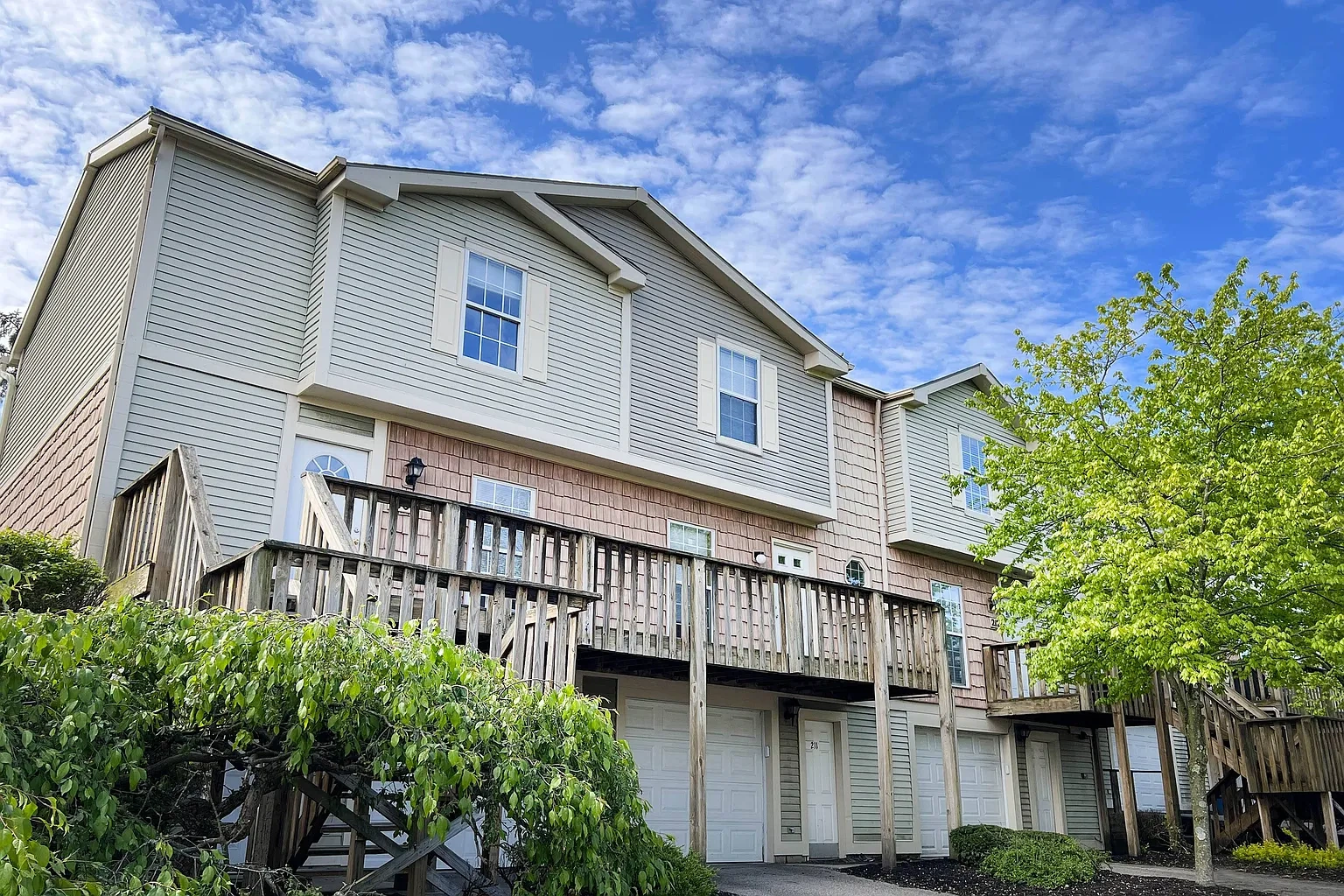 Woodhills Apartments – photo 2