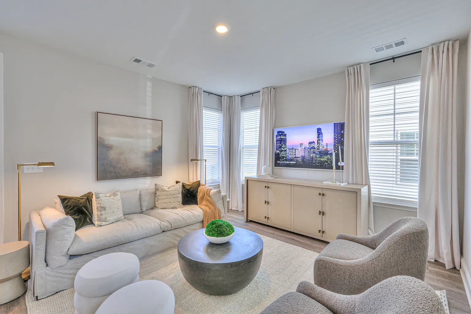 2762 Residences – photo 4