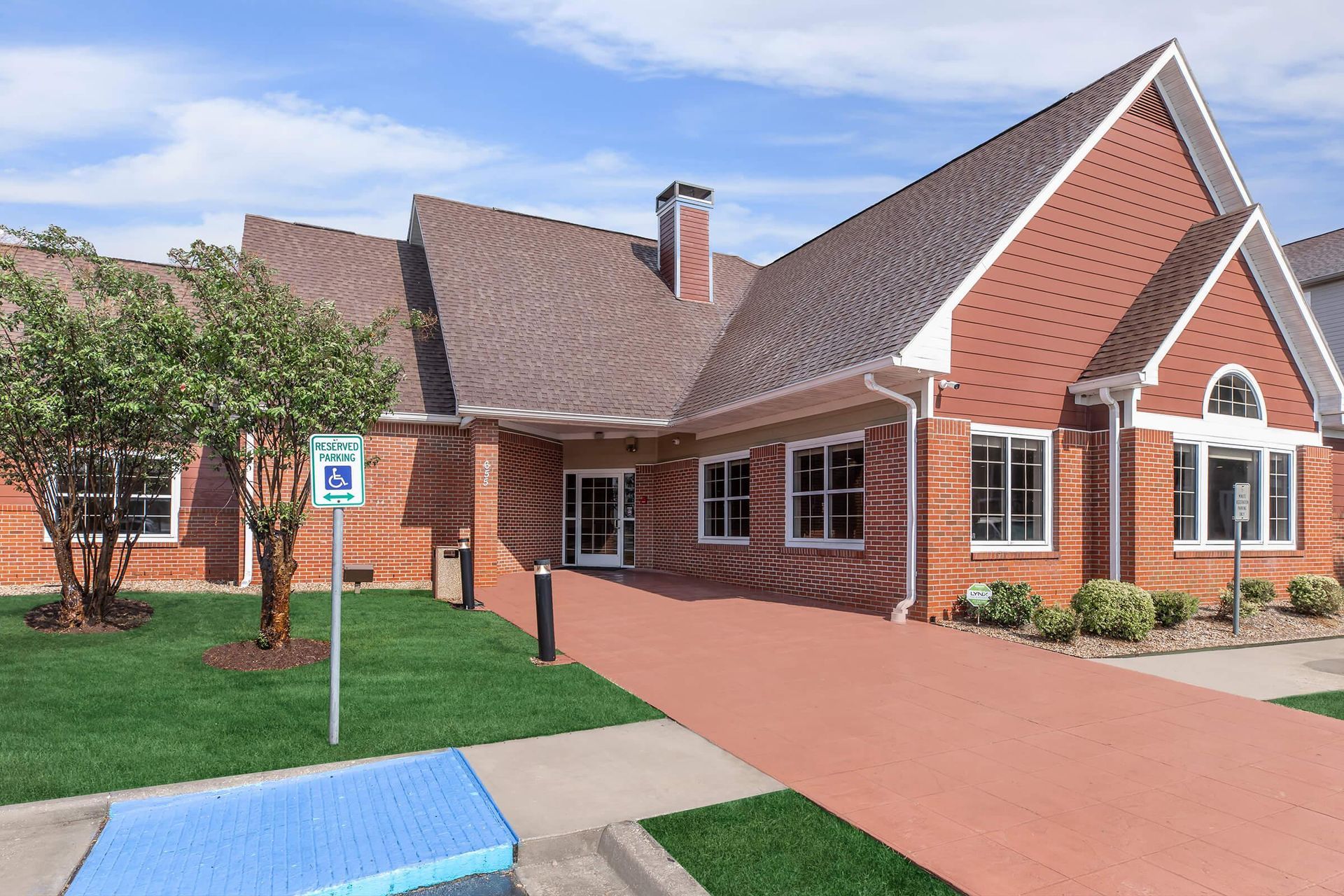 Skye Ridge Apartments – photo 2