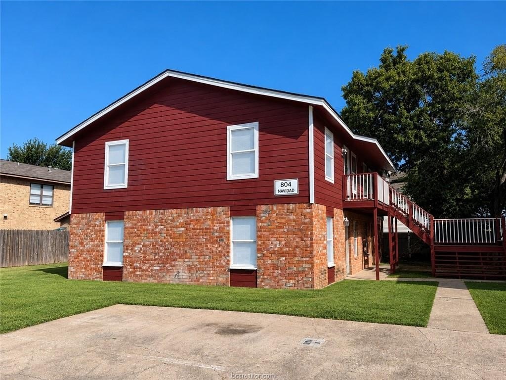 804 Navidad St #B – photo 1
