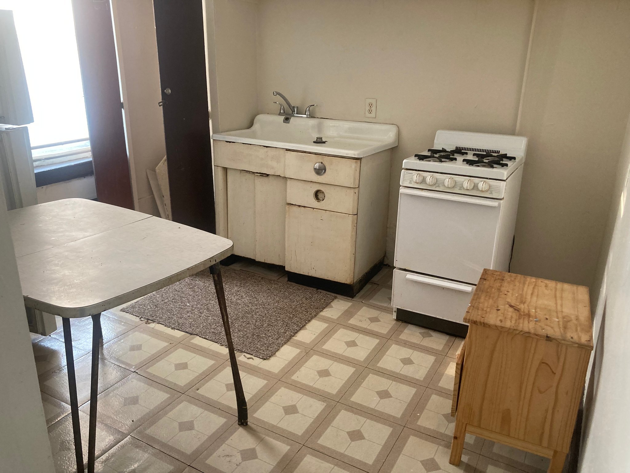 3431 W Kilbourn Ave unit 18 – photo 2