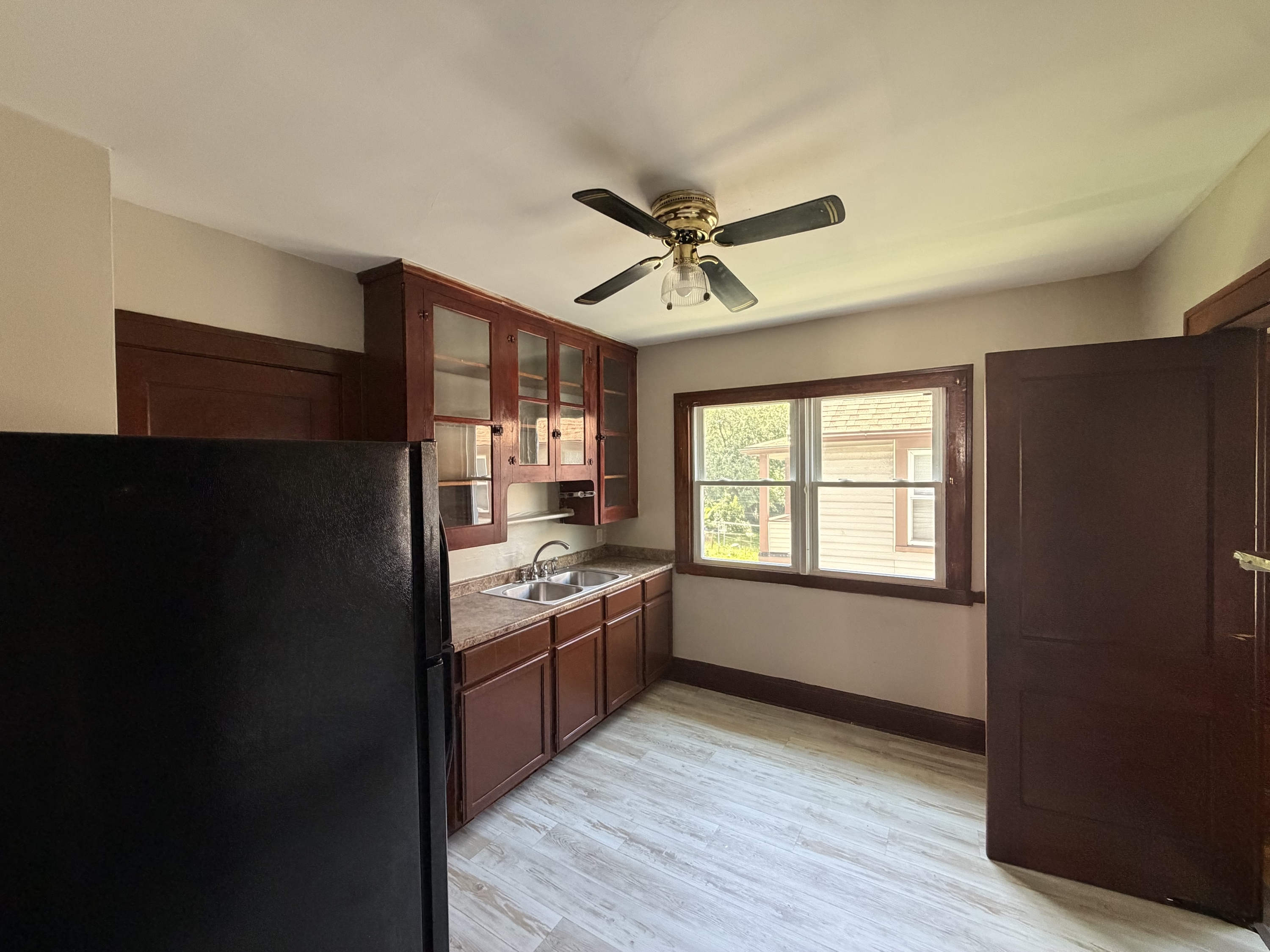 14300 Darwin Ave – photo 3