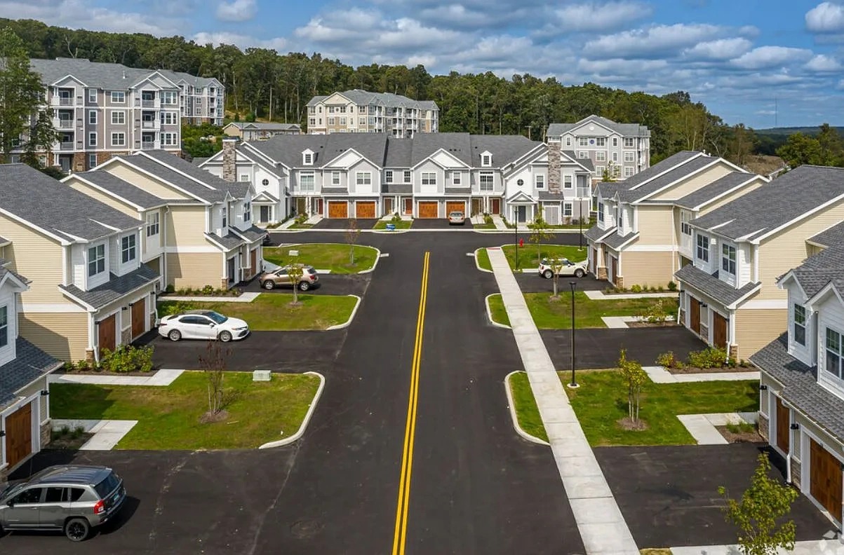 The Cove at Gateway Commons – photo 2