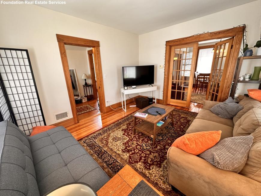 16 Middle St – photo 1