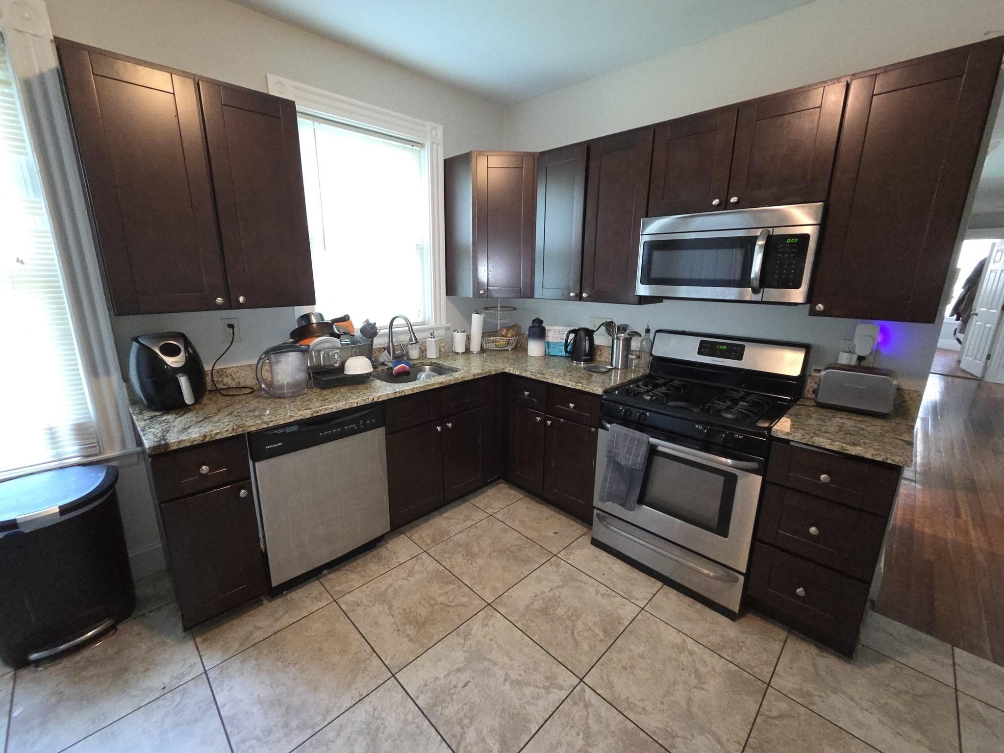 6 Sawyer Ave unit 2 – photo 1