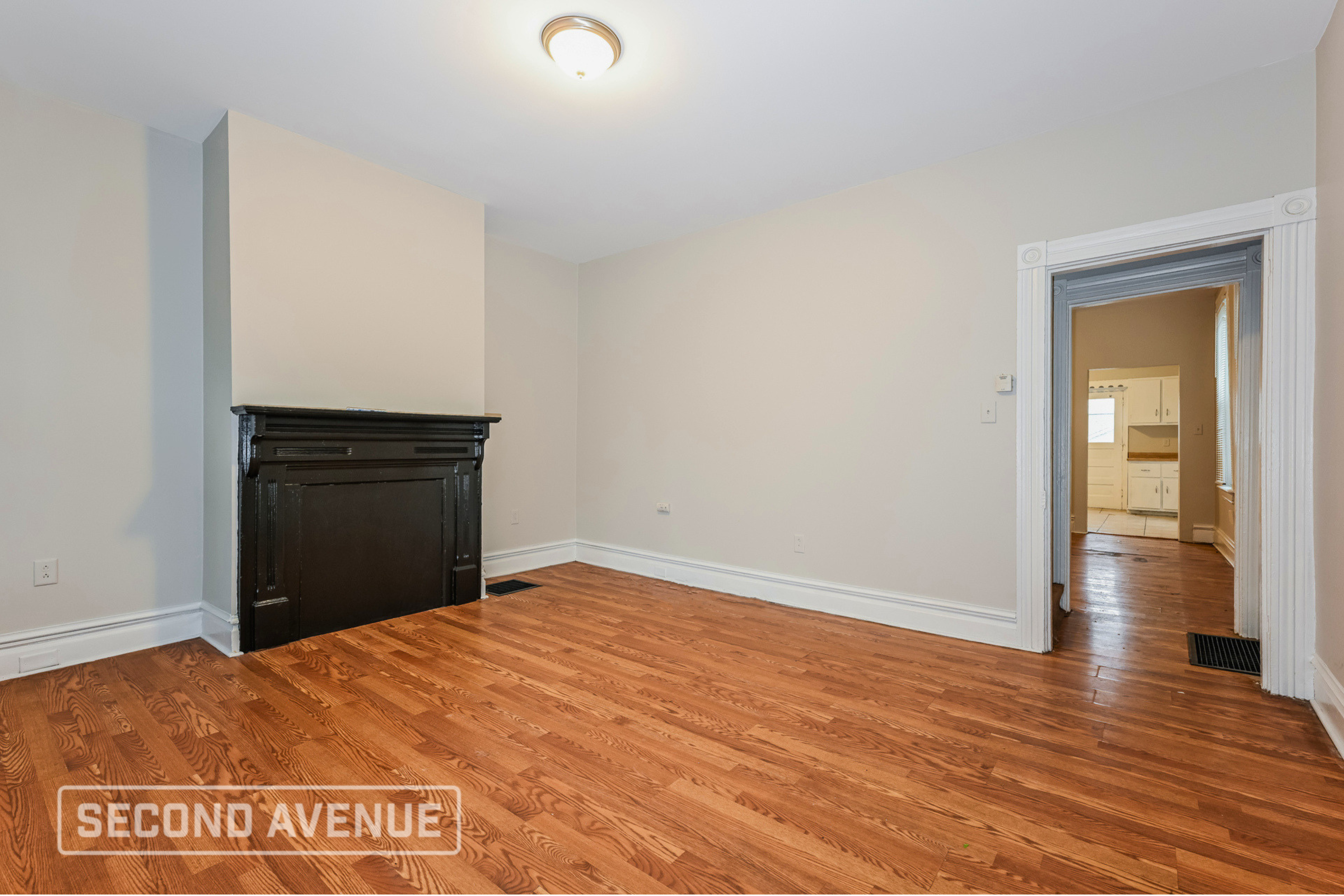 127 E 15th Ave – photo 3