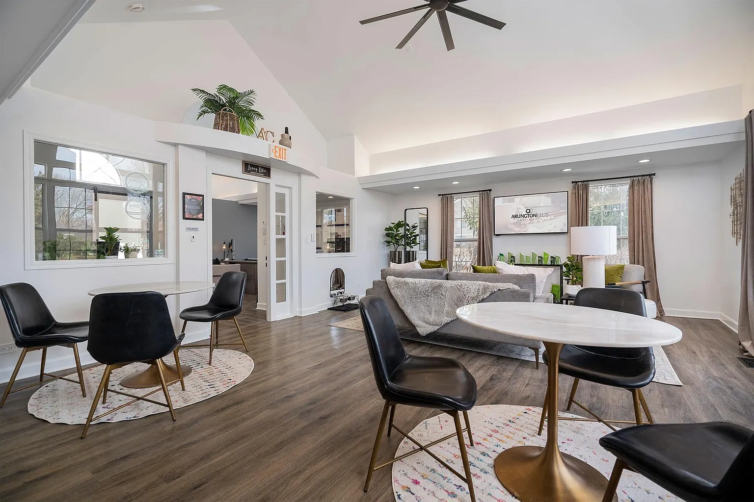 Arlington Club Apartments – photo 1