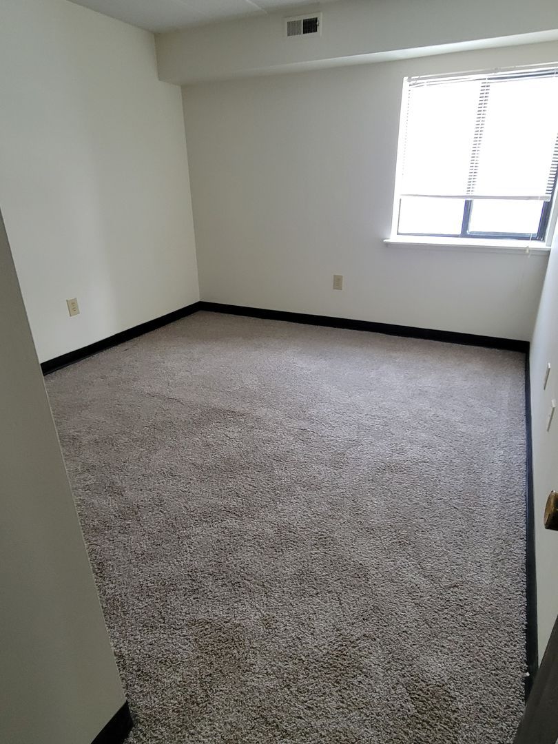 620 Broadhead Ave – photo 5