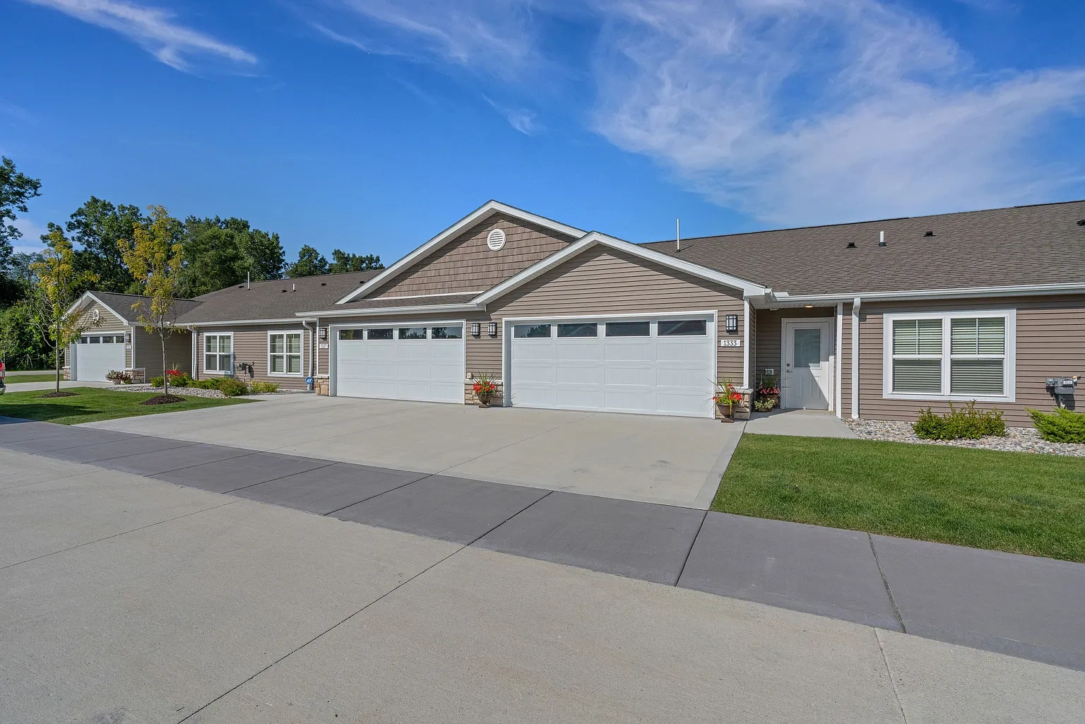 Redwood Rochester Hills – photo 2