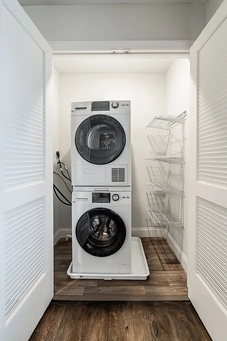 Chelsea Village Apartments – photo 4