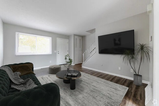 2206 Harsh Ave SE – photo 4