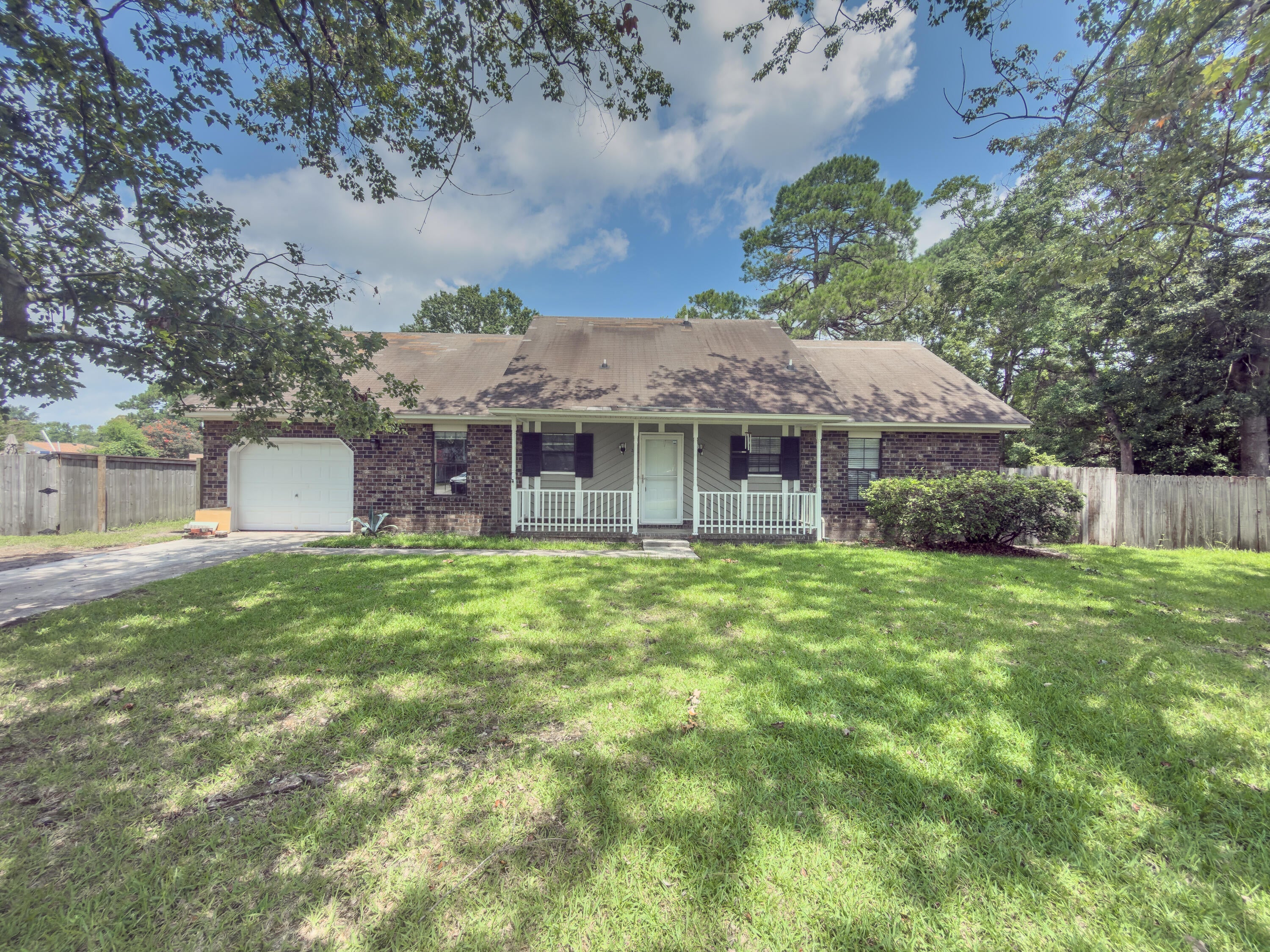312 Indian Dr – photo 1