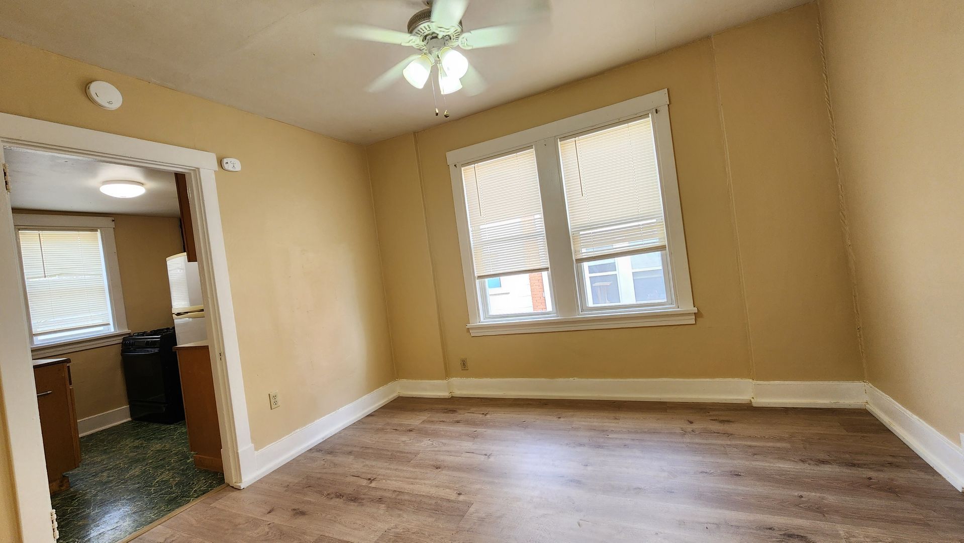 2918 Clermont Ave unit Unit 4 – photo 4