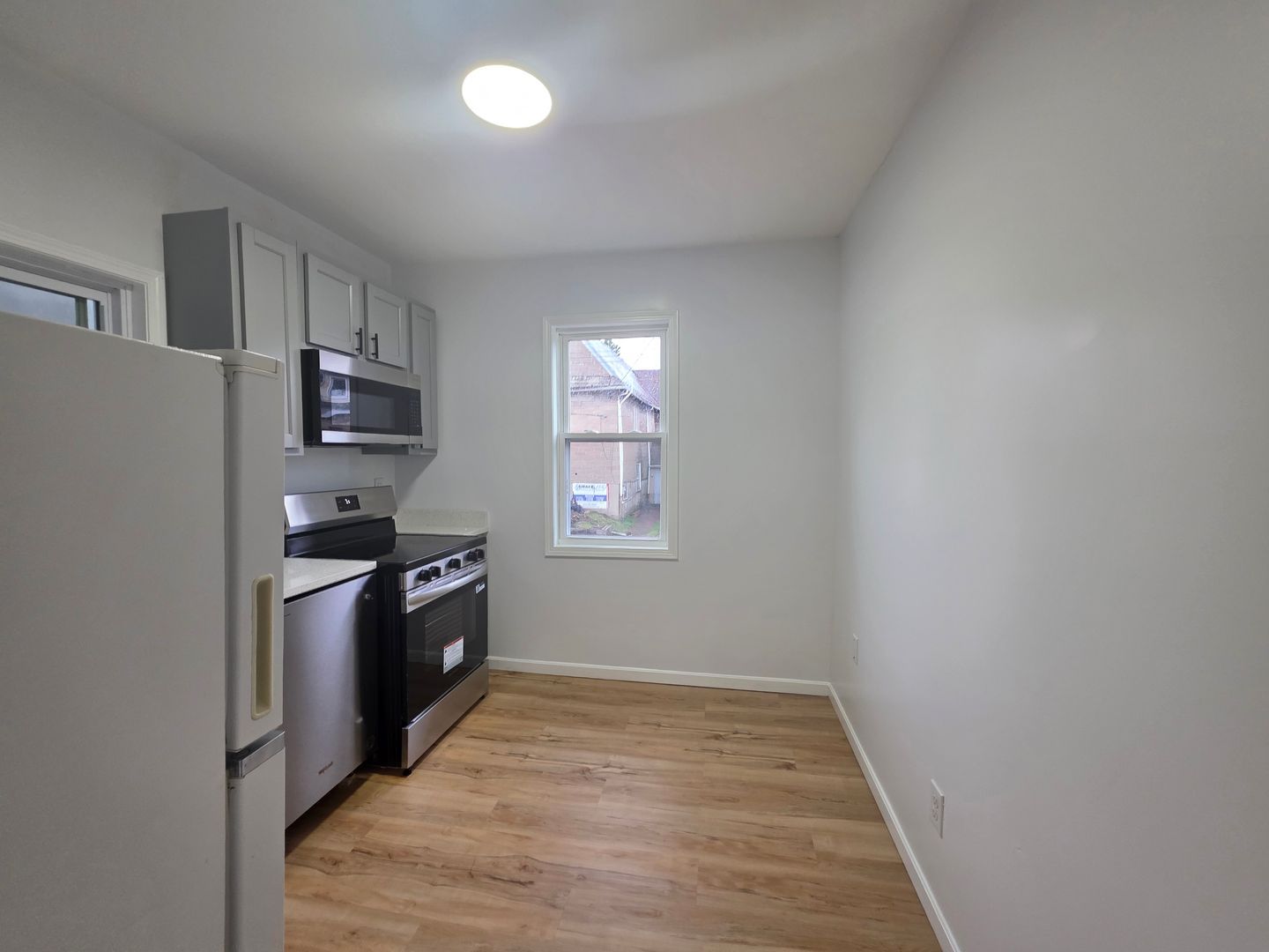 131 Bausman St unit 2 – photo 2
