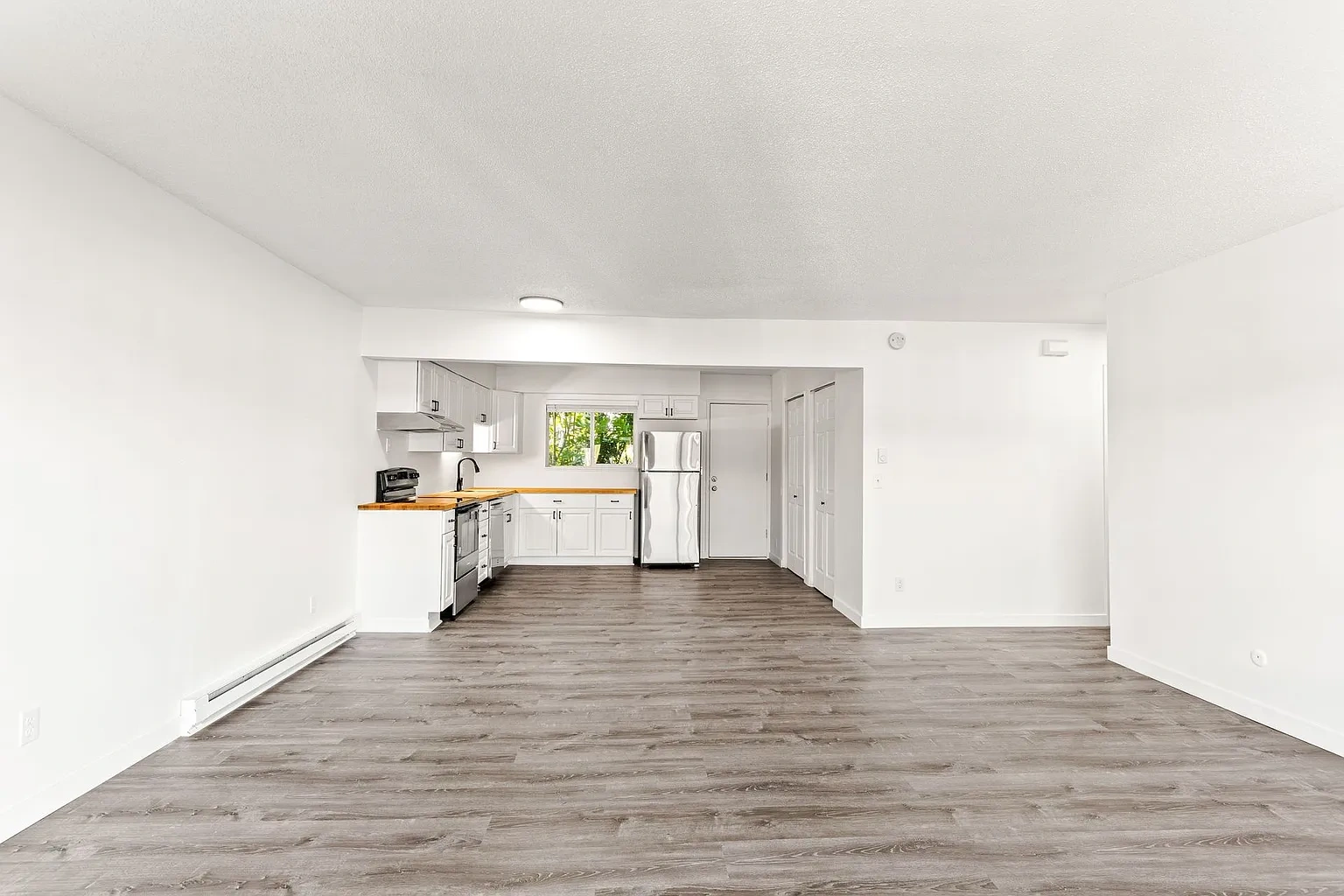 Eastside Village Apartments – photo 1