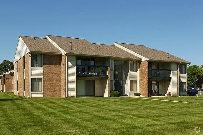 Waterside Apartments – photo 5
