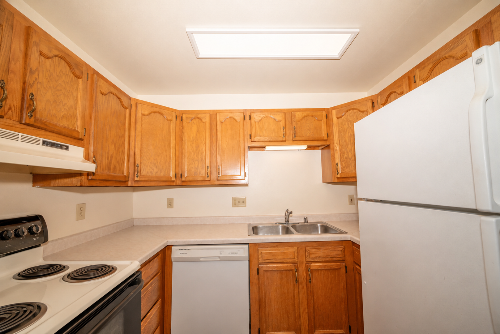 1609 N Thompson Dr – photo 2