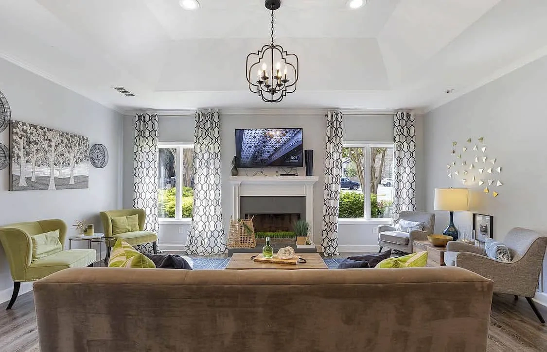 The Onyx Hoover Apartments – photo 4