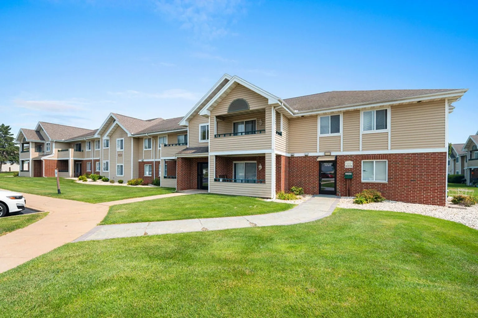 Chestnut Ridge Apartments – photo 2