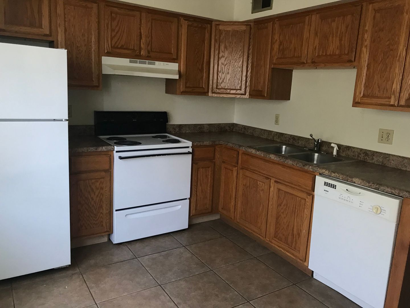 500 W Freeman St unit 4 – photo 1